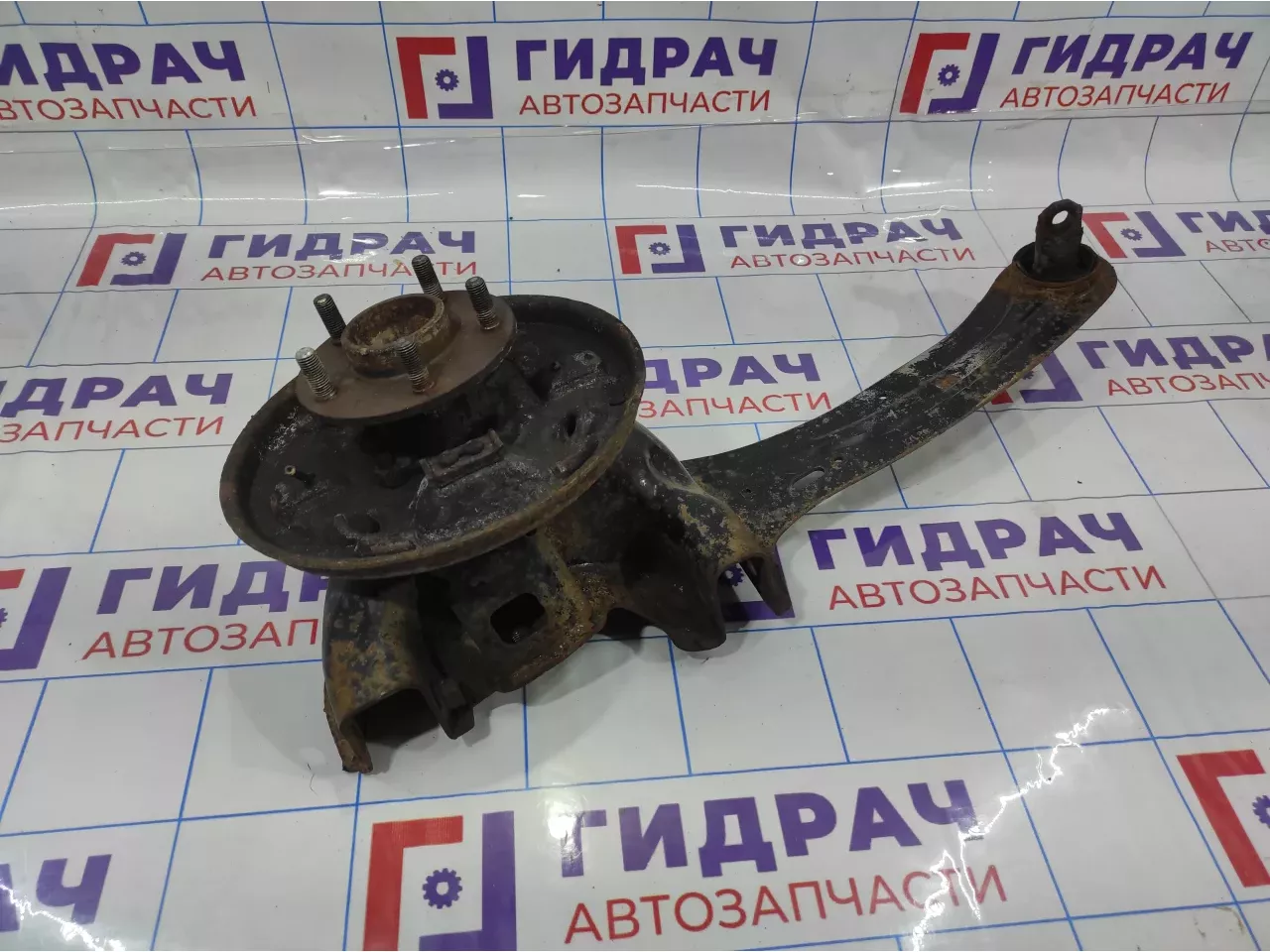 Ступица задняя правая Ford Focus 2 1506577. В сборе.